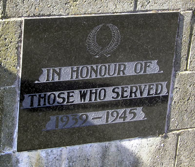Hinds Second World War memorial c1986