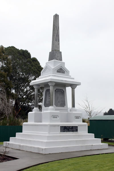 Otautau memorial